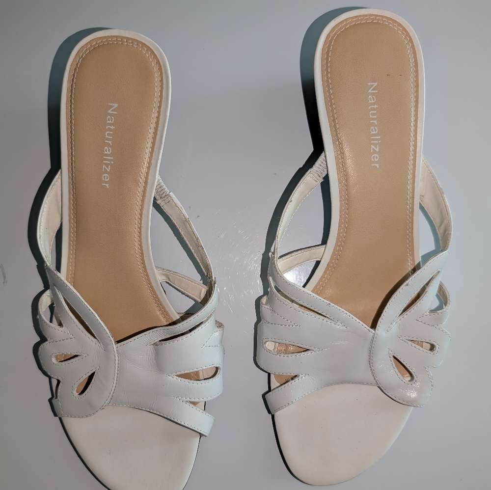 Naturalizer white wedge kitten heel sandals